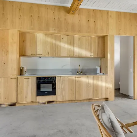 1 Bedroom Lovely In