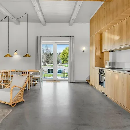 1 Bedroom Lovely In 아파트 *