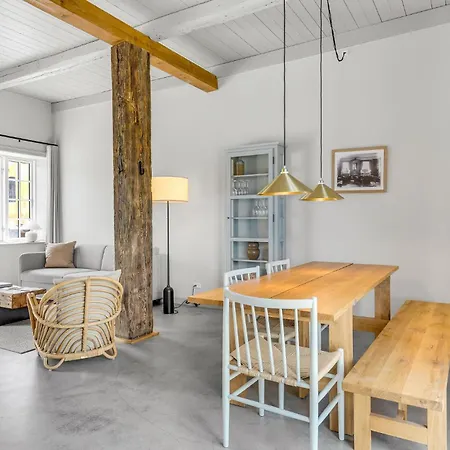 1 Bedroom Lovely In 아파트 *